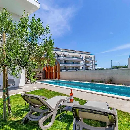 Oceandream - Meerblick - Beheizter Pool - Hydromassage Willa Medulin