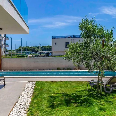 Oceandream - Meerblick - Beheizter Pool - Hydromassage Medulin