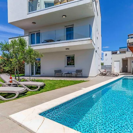 Villa Oceandream - Meerblick - Beheizter Pool - Hydromassage *